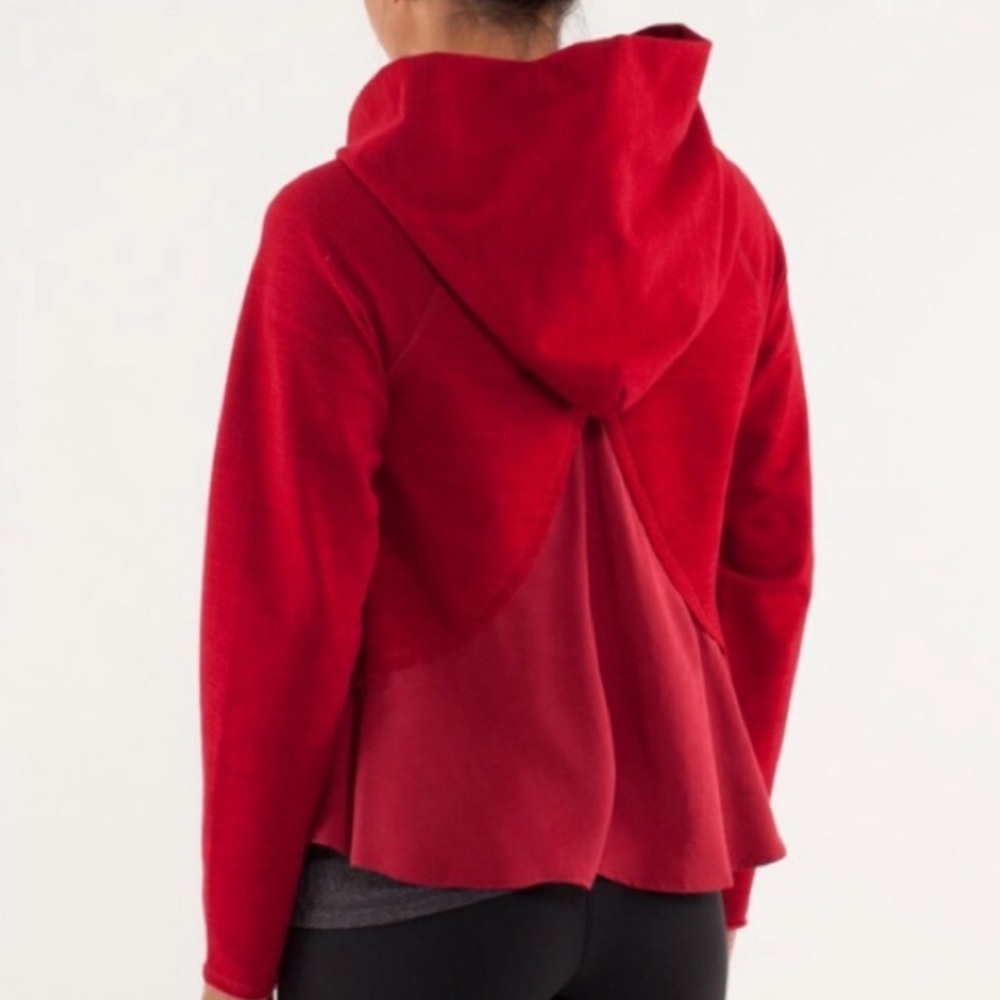 Lululemon Red Pull Me Over Hoodie Sz 4